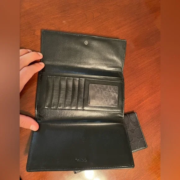 Coach Wallet - Picture 2 of 2